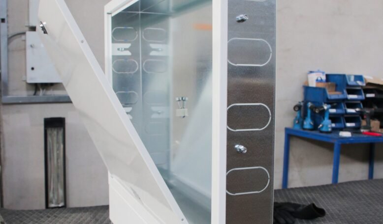 Manifold Cabinets 2 collector manifold cabinets side