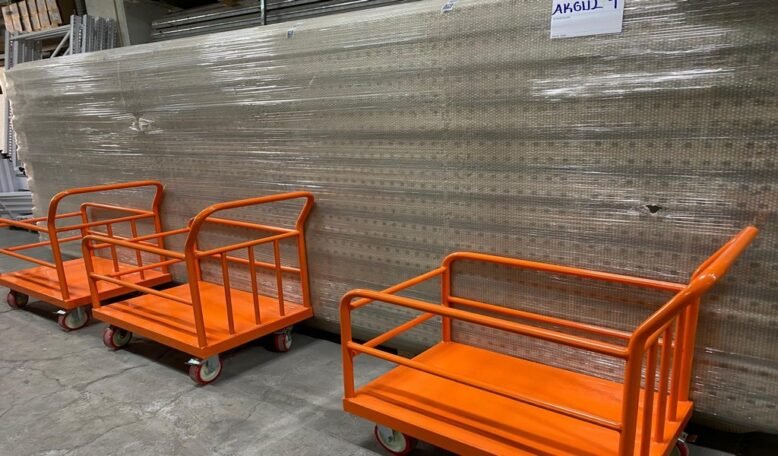 Metal Transport Cages & Trolleys 2 mobil storage logistic solutions